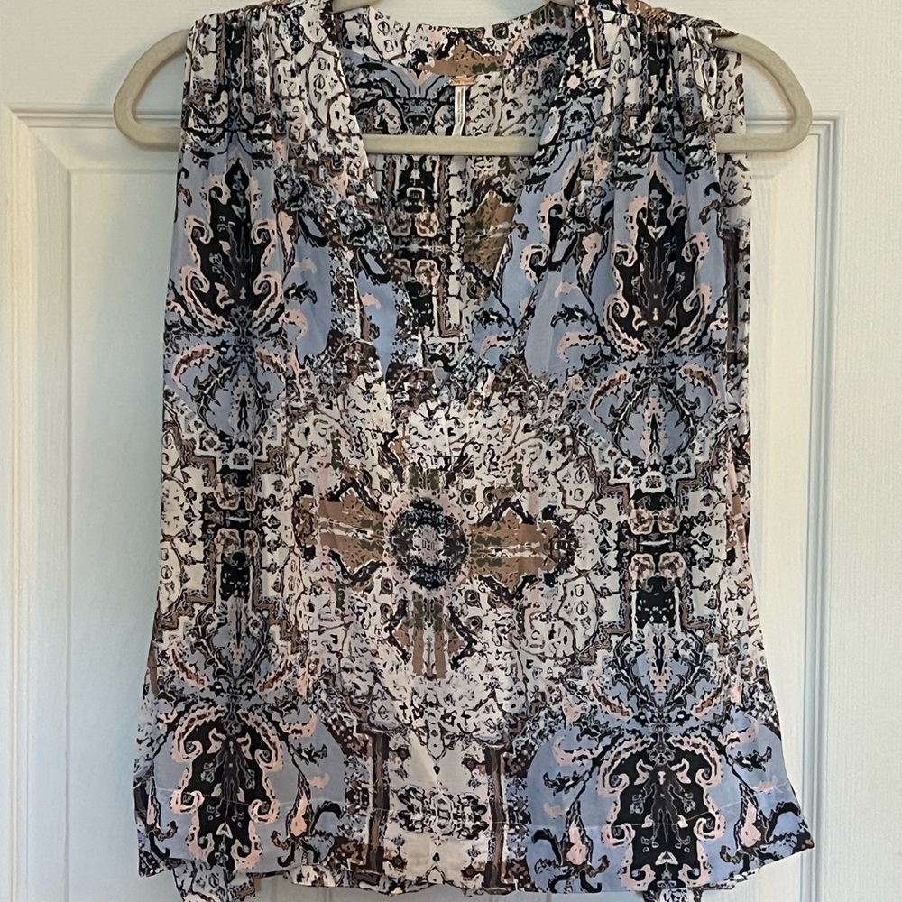 Free People Flowy Abstract Patterned Top - Picture 2 of 3